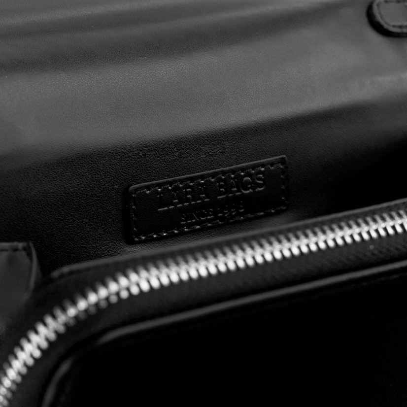 DÁMSKA PEŇAŽENKA CEZ RAMENO