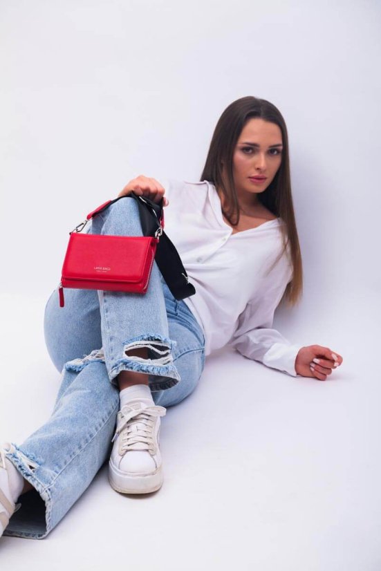 DÁMSKA PEŇAŽENKA CEZ RAMENO